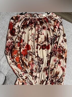 H&M floral blouse with cinching